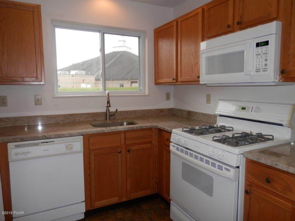 6. Commercial for Sale at 102-110 Glen Combe Cir Milford, Pennsylvania 18337 United States