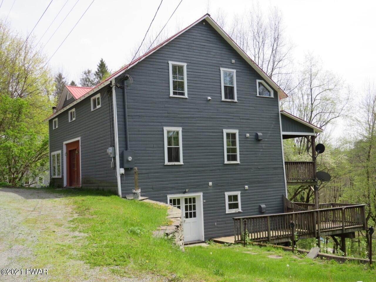 20. Multi-Family Homes for Sale at 65 Grocery Hill Rd Equinunk, Pennsylvania 18417 United States