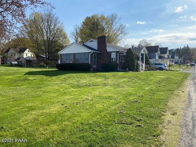 2. Single Family Homes for Sale at 4786 Dubois St Hallstead, Pennsylvania 18822 United States