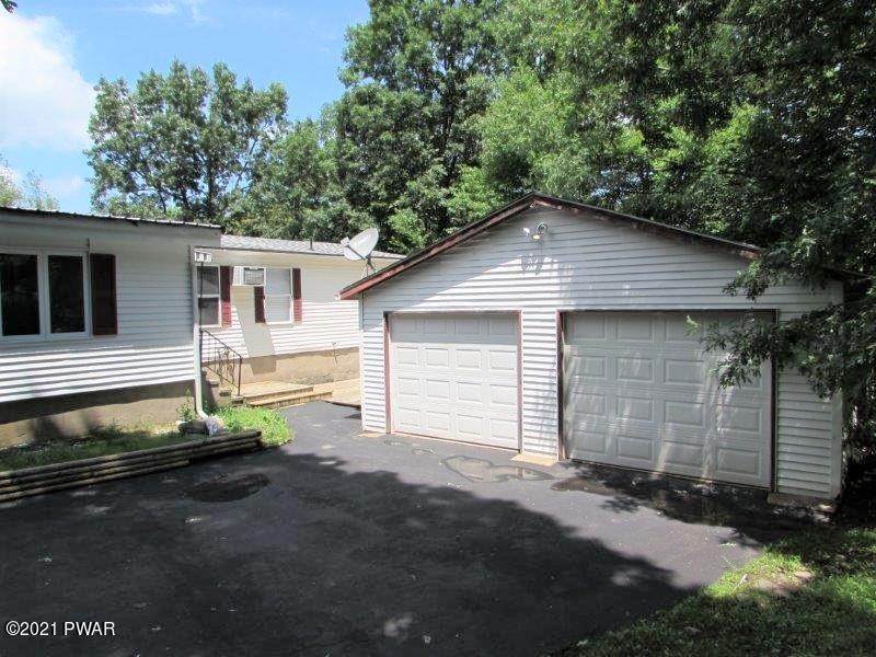 28. Single Family Homes for Sale at 246 Well Rd Greeley, Pennsylvania 18425 United States