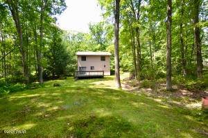 3. Single Family Homes for Sale at 120 Hay Rd Milford, Pennsylvania 18337 United States