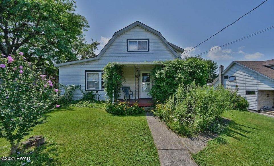 12. Single Family Homes for Sale at 520 Rocky Glen Rd Avoca, Pennsylvania 18641 United States