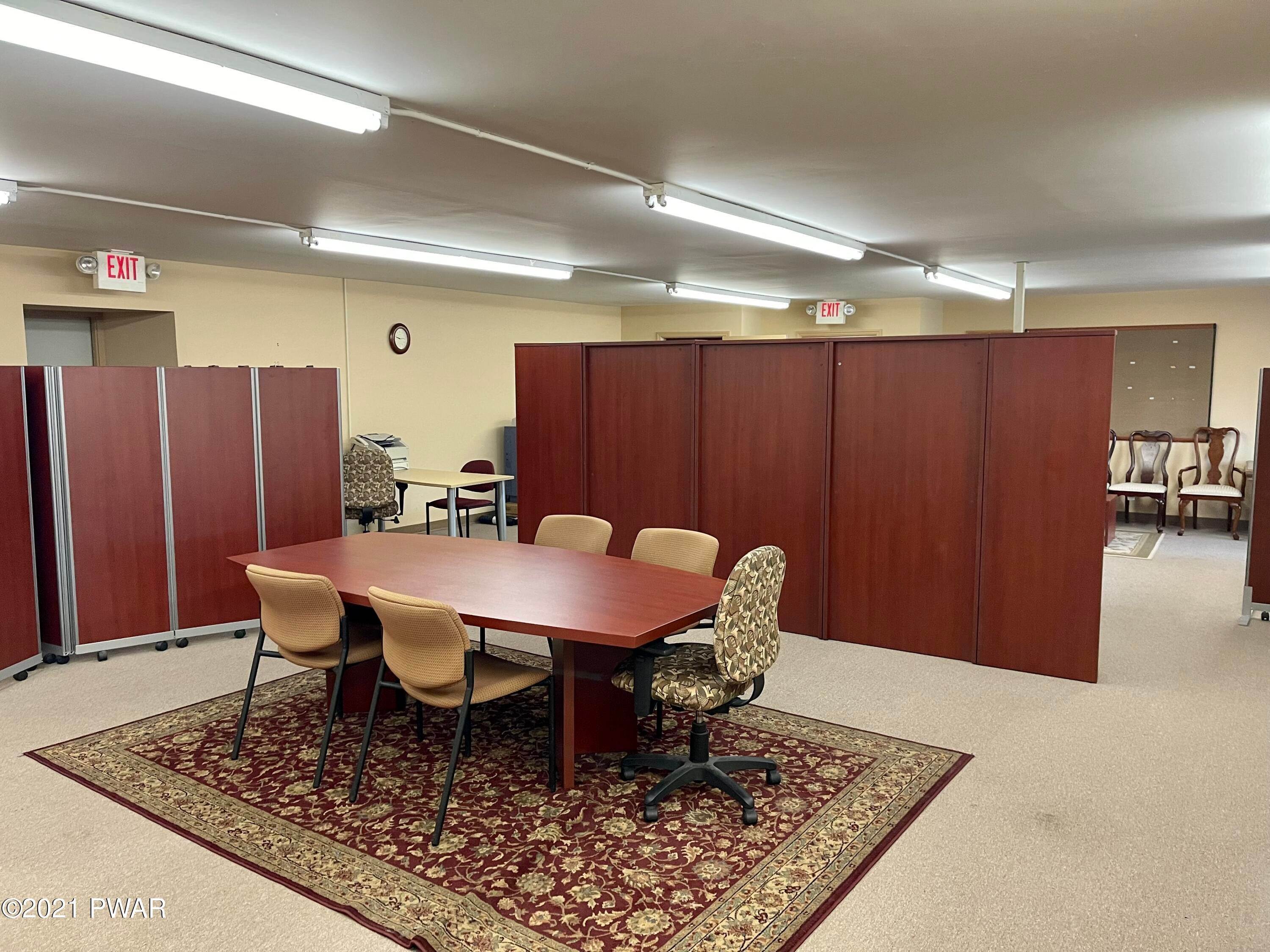 7. Commercial for Rent at 905 Pennsylvania Ave Unit 5 Matamoras, Pennsylvania 18336 United States