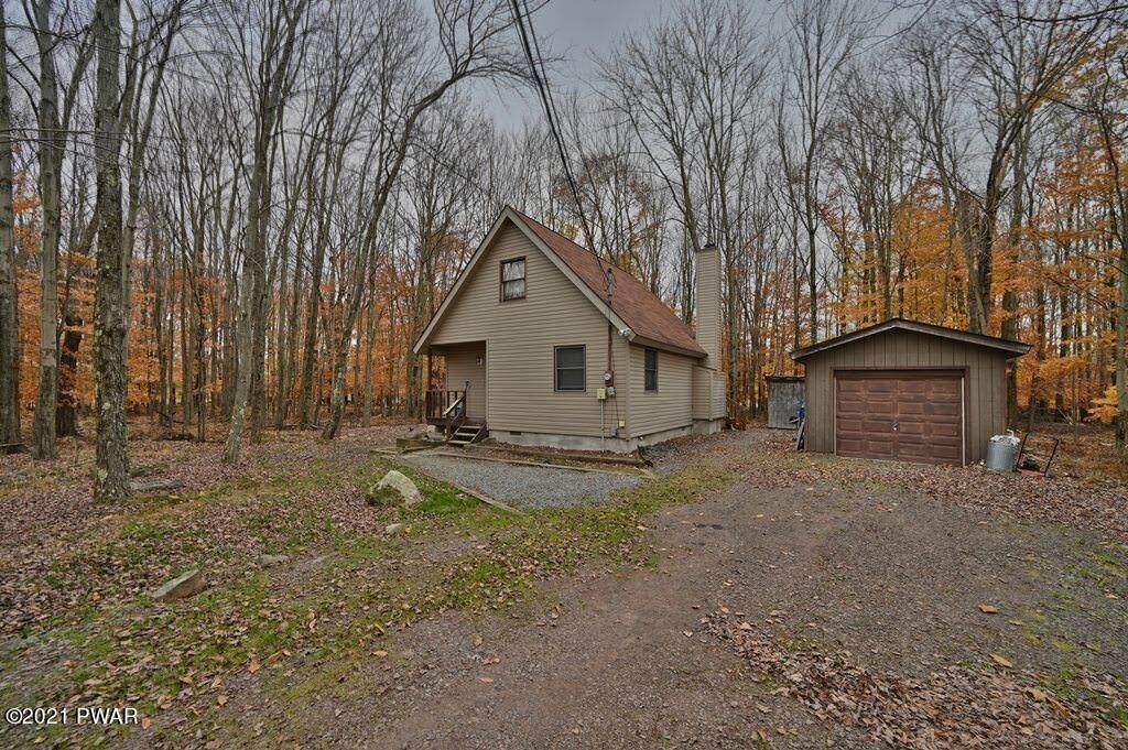 40. Single Family Homes for Sale at 10 Stony Ln Lake Ariel, Pennsylvania 18436 United States