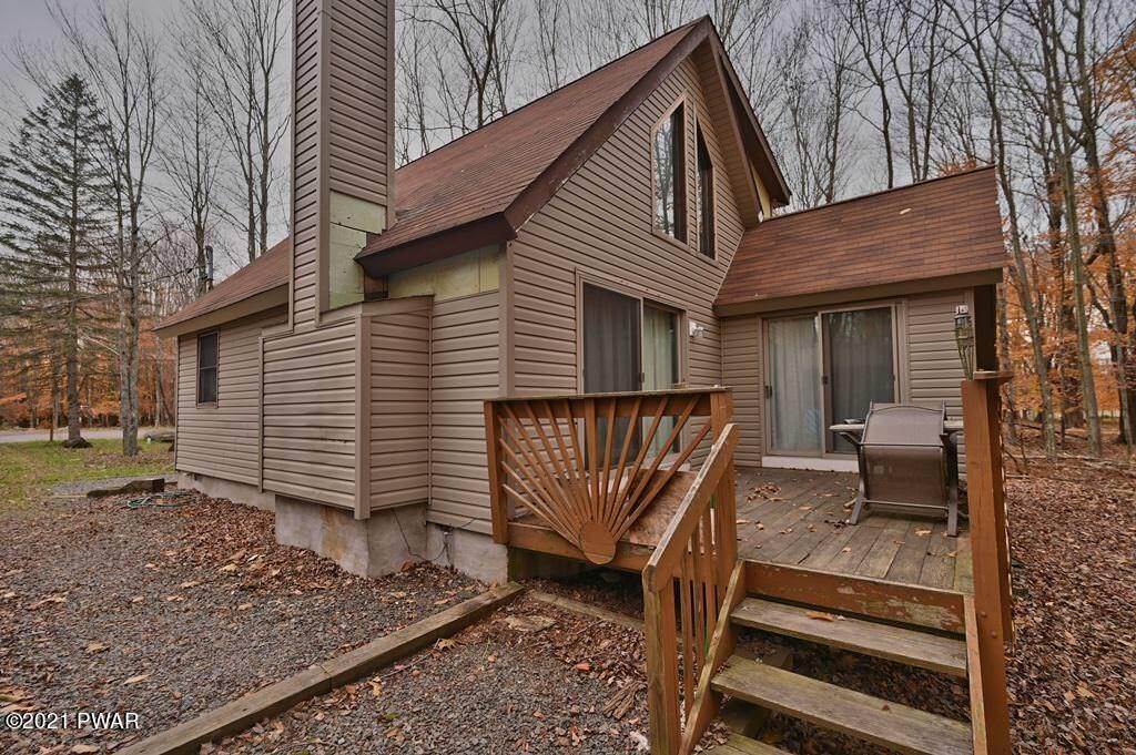 44. Single Family Homes for Sale at 10 Stony Ln Lake Ariel, Pennsylvania 18436 United States