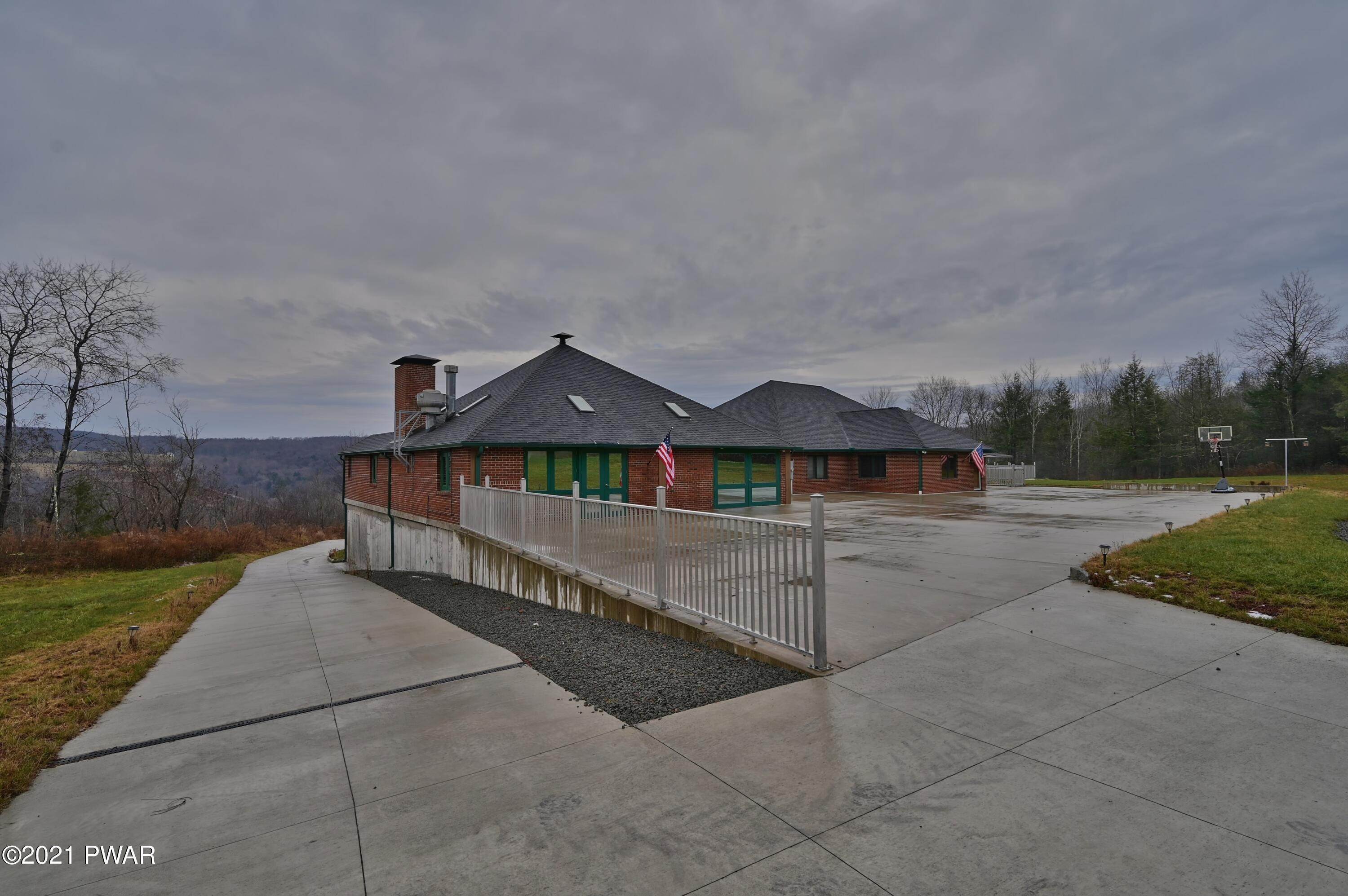 73. Single Family Homes for Sale at 376 Burns Rd Waymart, Pennsylvania 18472 United States