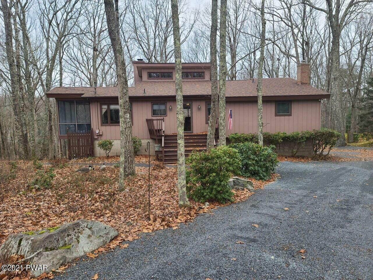 1. Single Family Homes for Sale at 133 Buckboard Ln Lords Valley, Pennsylvania 18428 United States