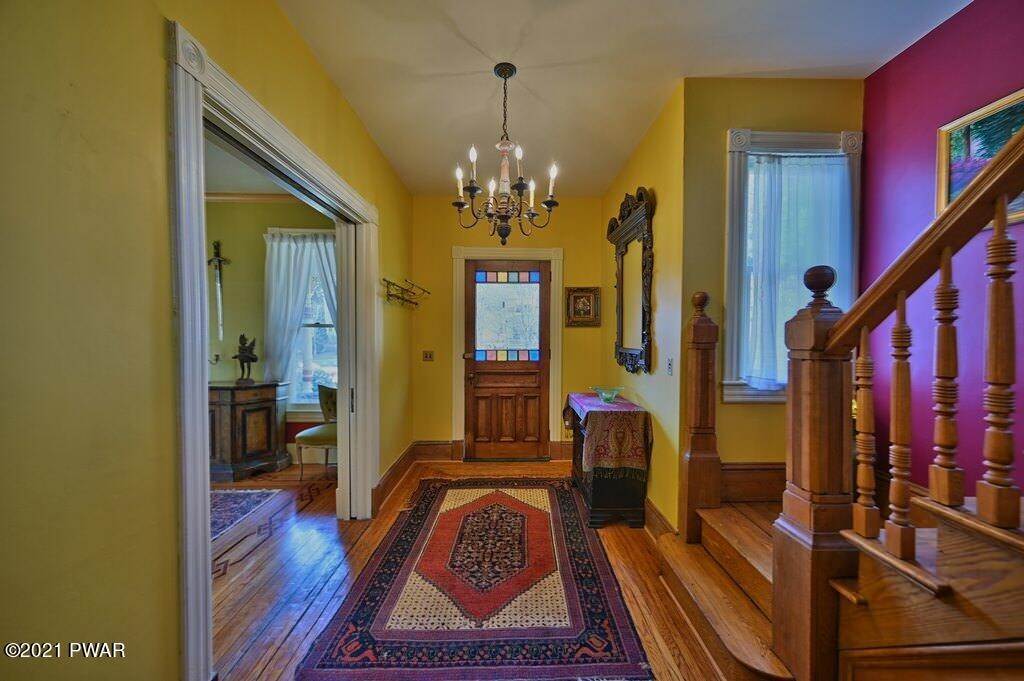 6. Single Family Homes for Sale at 1521 N Main St Honesdale, Pennsylvania 18431 United States