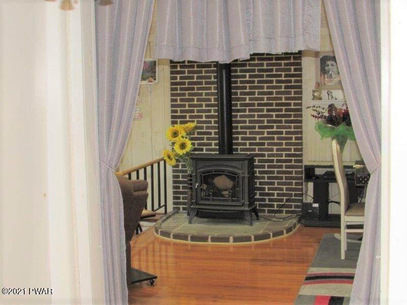 22. Single Family Homes for Sale at 804 Boulder Ct Lords Valley, Pennsylvania 18428 United States