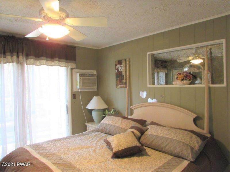 39. Single Family Homes for Sale at 804 Boulder Ct Lords Valley, Pennsylvania 18428 United States