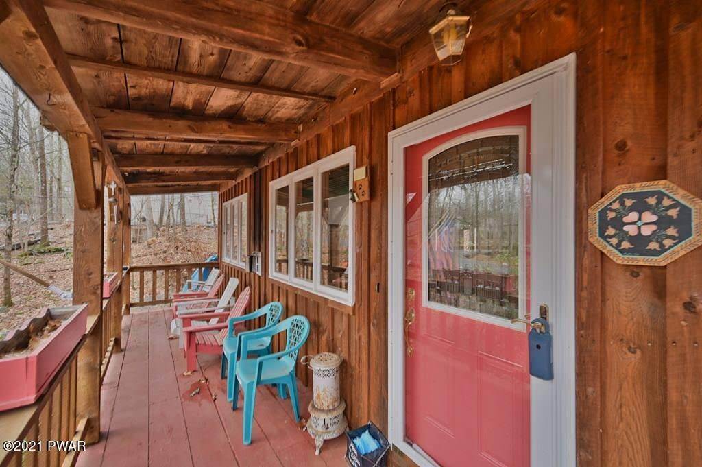 7. Single Family Homes for Sale at 104 Minuteman Ln Lackawaxen, Pennsylvania 18435 United States