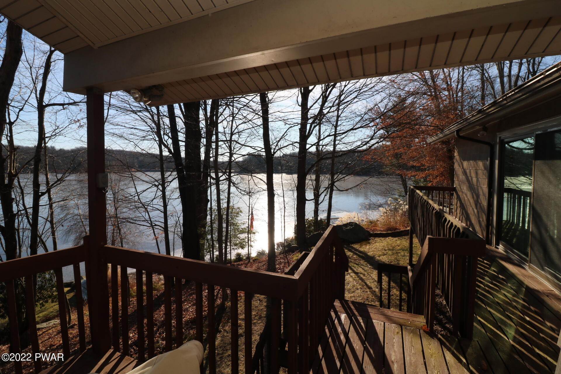 8. Single Family Homes for Sale at 9 Woodpoint Ct Lake Ariel, Pennsylvania 18436 United States