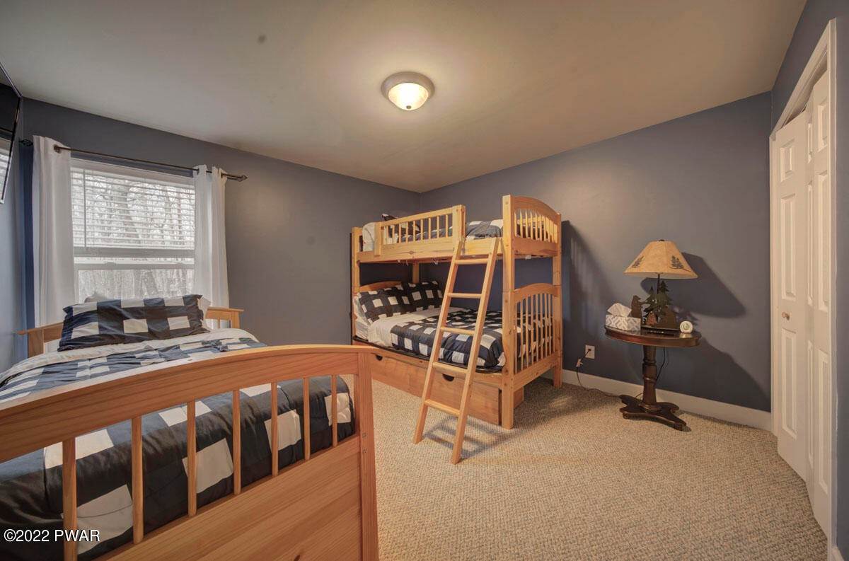 12. Single Family Homes for Sale at 104 Cannonball Ct Lackawaxen, Pennsylvania 18435 United States