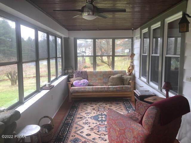 18. Single Family Homes for Sale at 119 Spring Rd Lords Valley, Pennsylvania 18428 United States