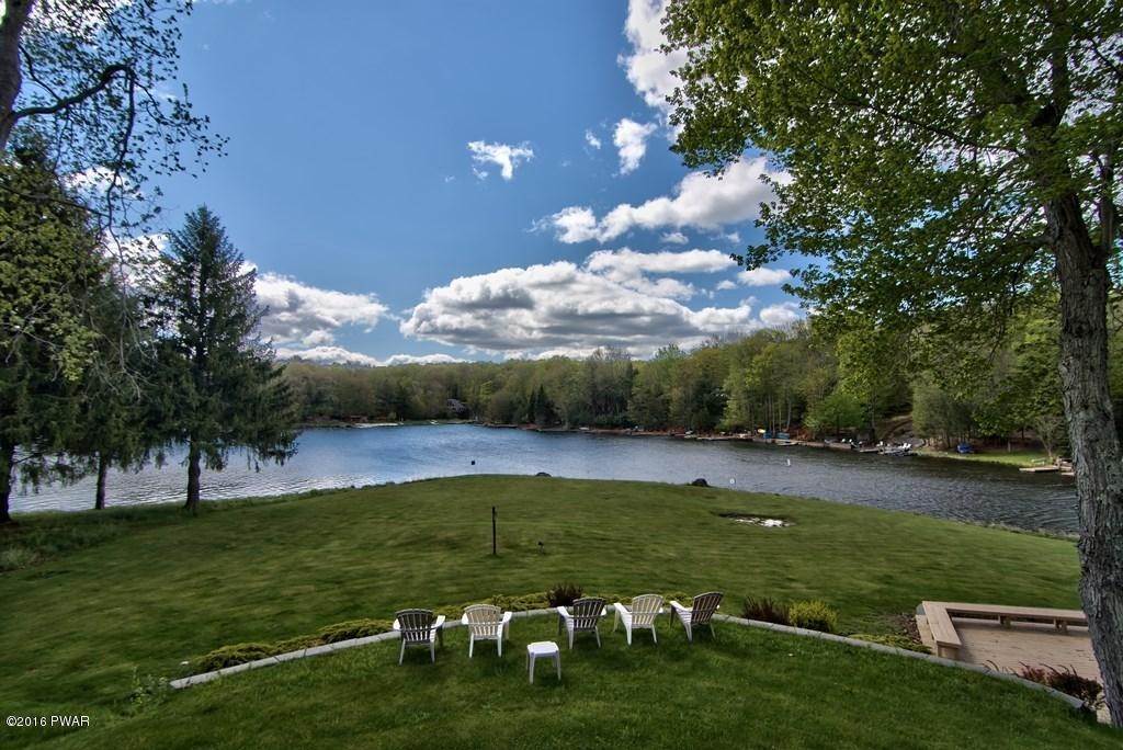 51. Single Family Homes for Sale at 16 Pine Ln Lake Ariel, Pennsylvania 18436 United States