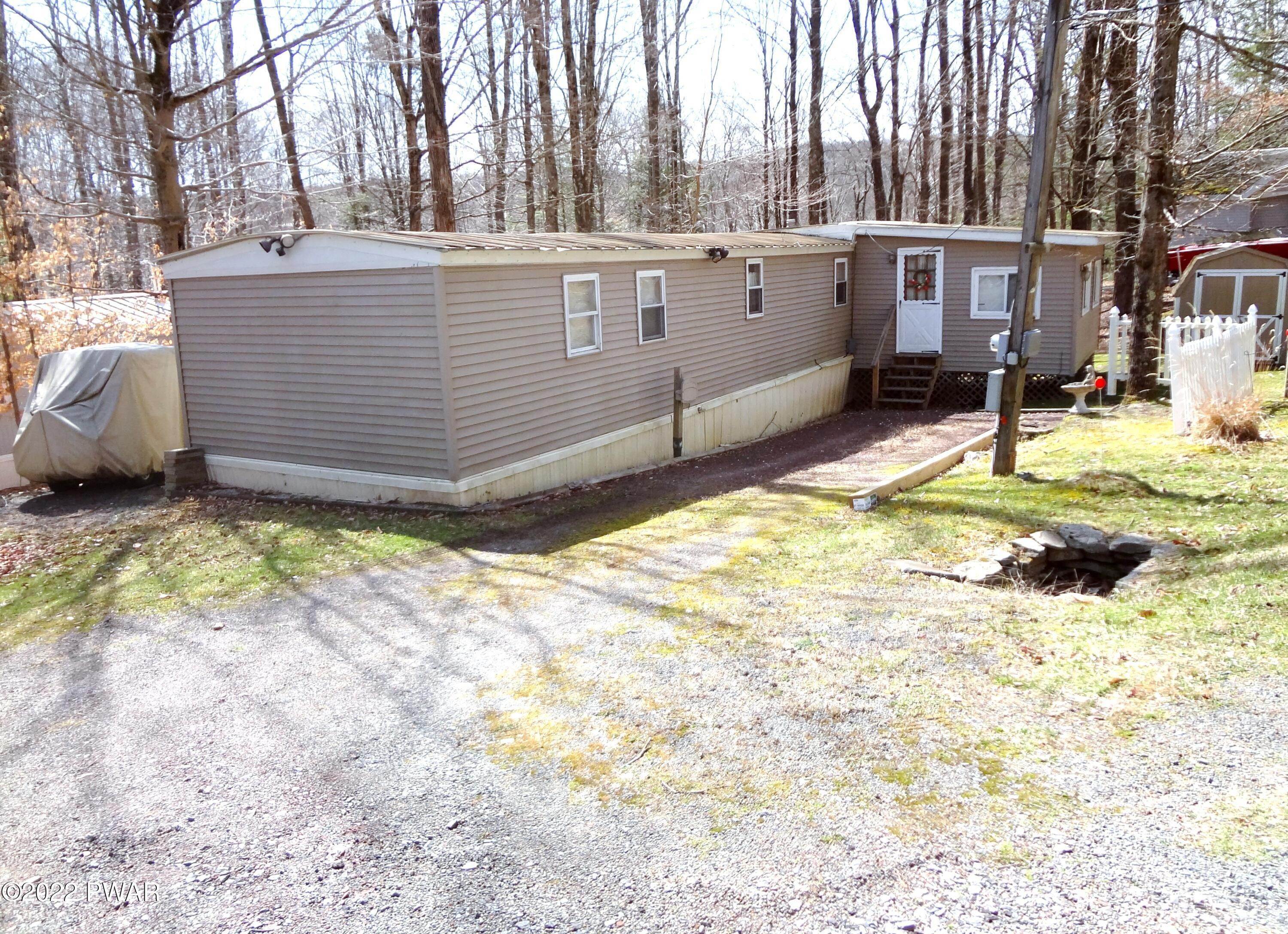 2. Mobile Homes for Sale at 151 Oak Dr Greentown, Pennsylvania 18426 United States