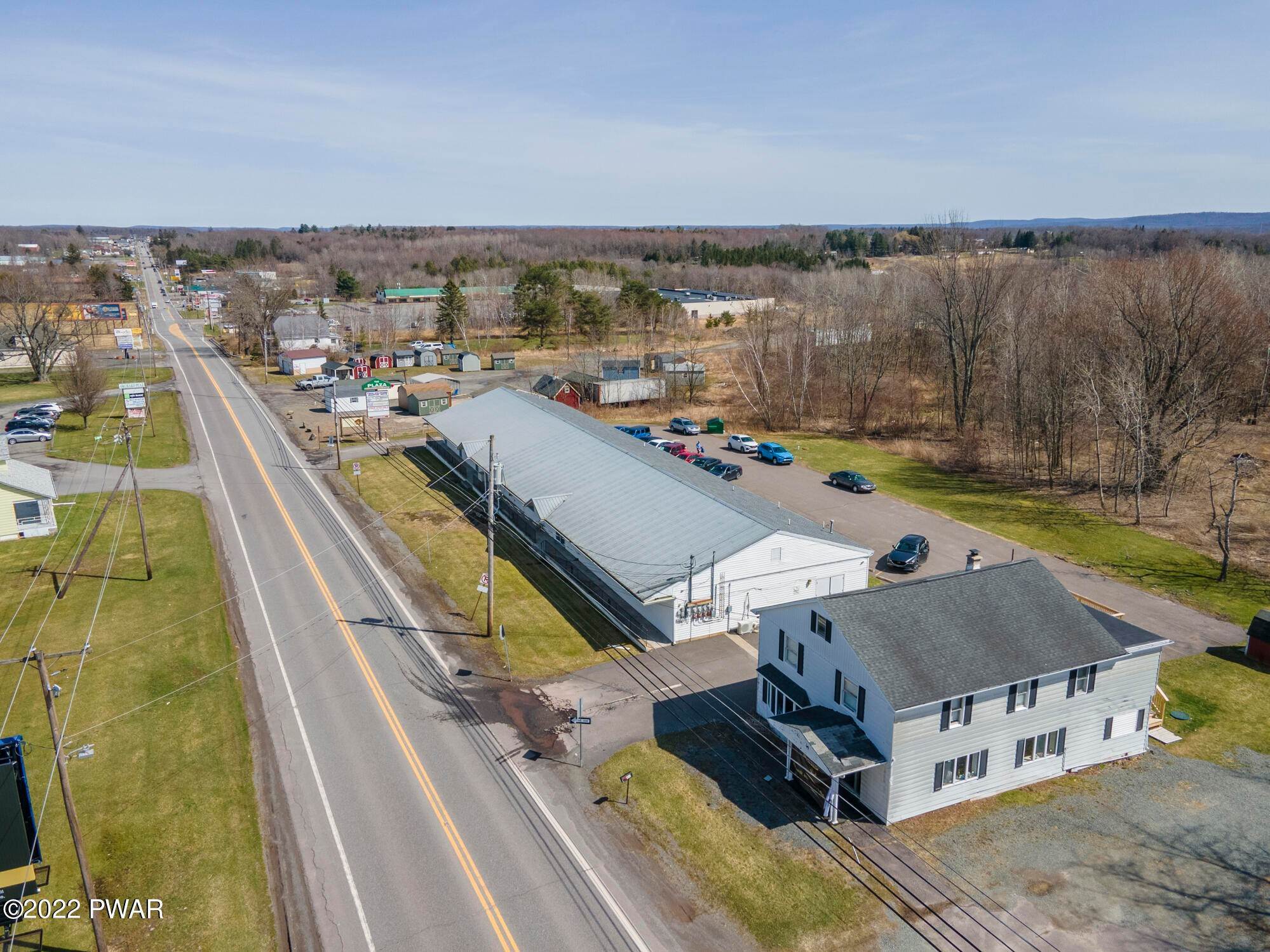3. Commercial for Sale at 410 Hamlin Hwy Lake Ariel, Pennsylvania 18436 United States