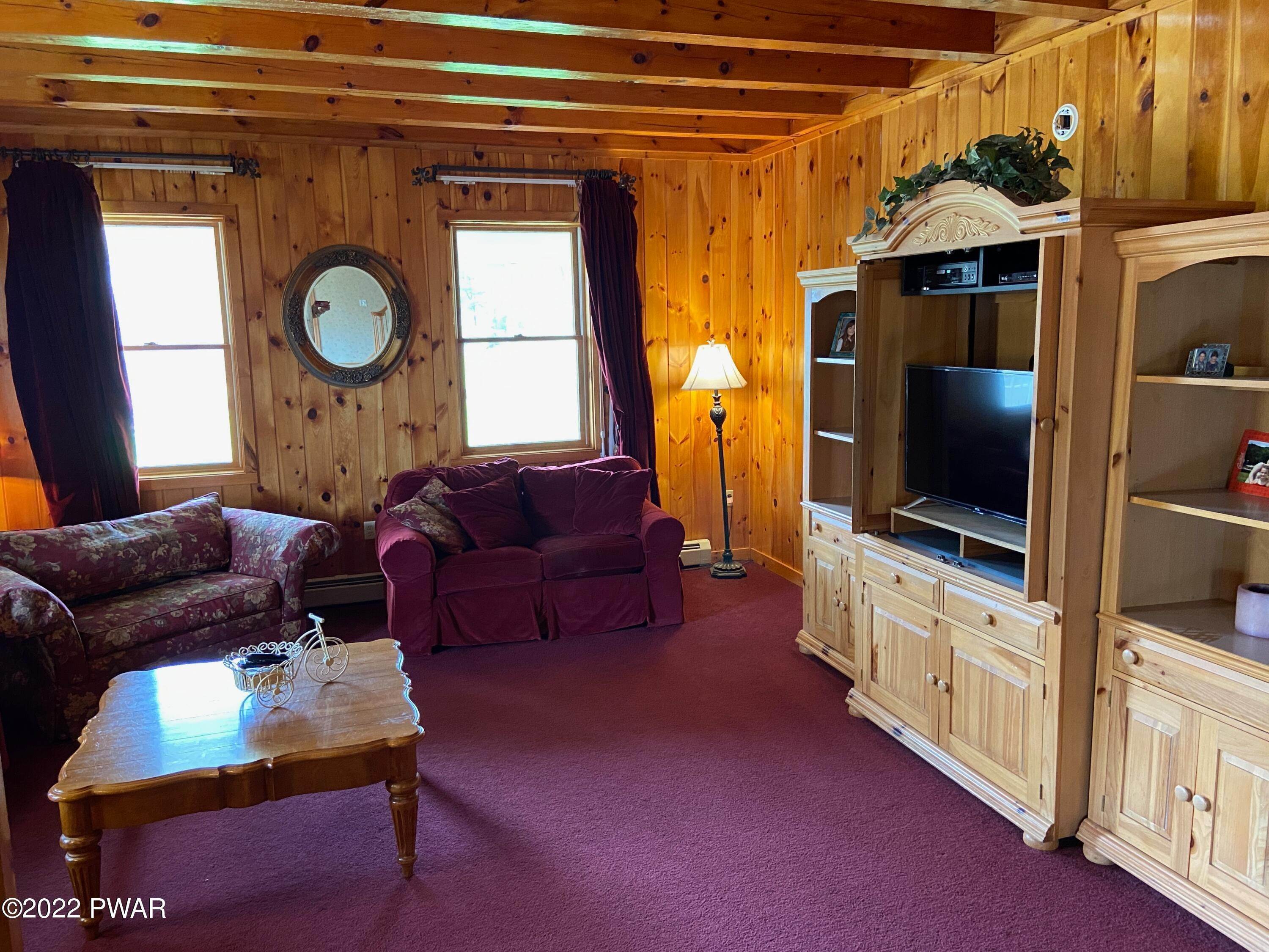 55. Single Family Homes for Sale at 104 Masthope Plank Rd Lackawaxen, Pennsylvania 18435 United States