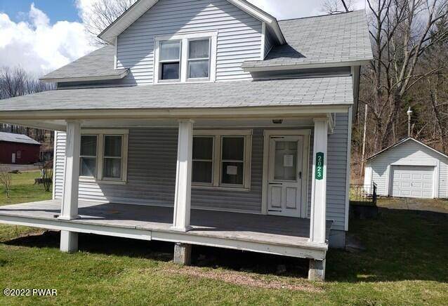 3. Single Family Homes for Sale at 2023 Lake Ariel Hwy Lake Ariel, Pennsylvania 18436 United States