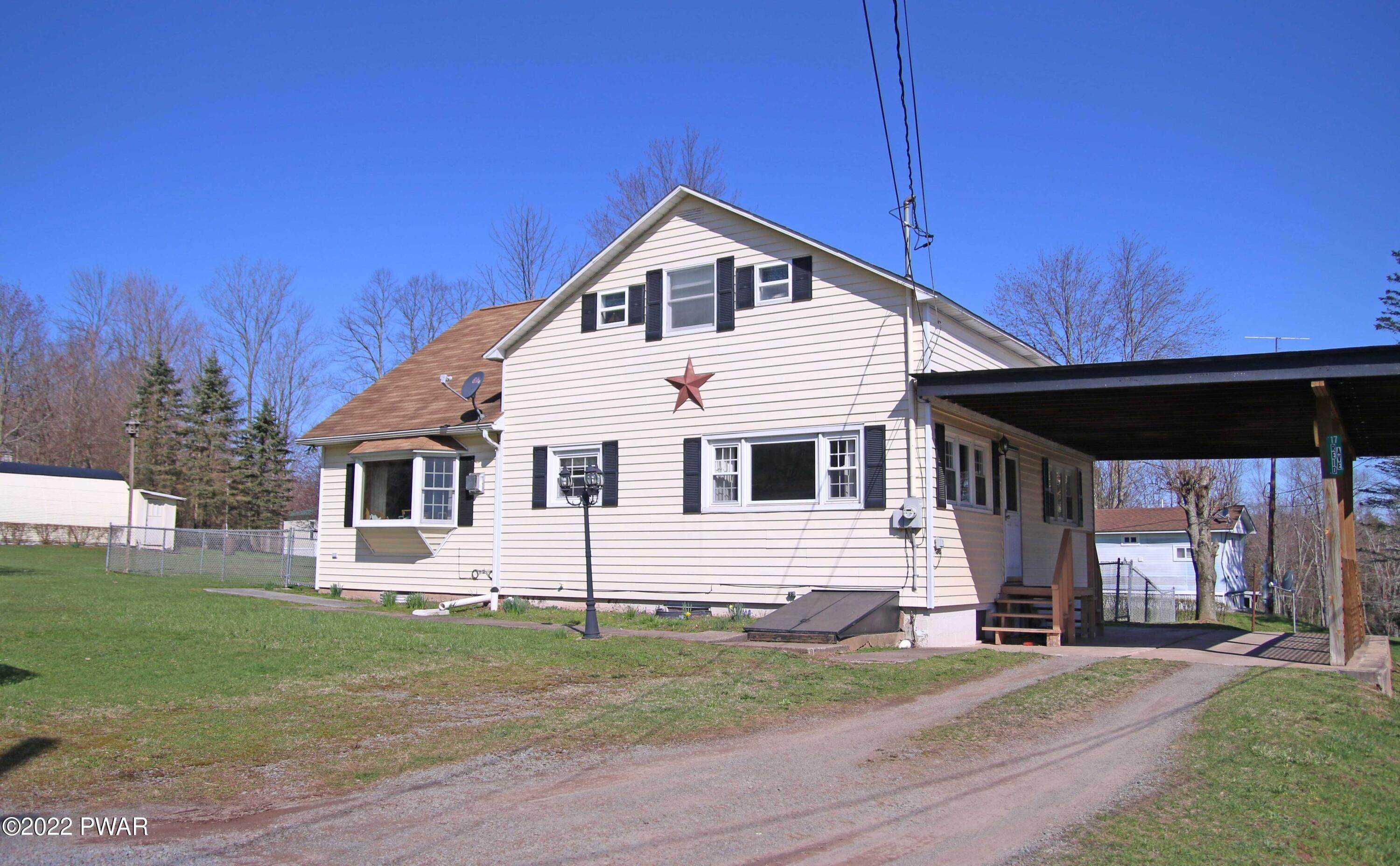 Single Family Homes for Sale at 17 Reid Ave Honesdale, Pennsylvania 18431 United States