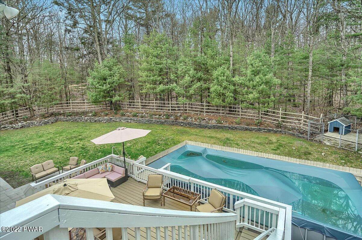 44. Single Family Homes for Sale at 110 Stone Ridge Rd Dingmans Ferry, Pennsylvania 18328 United States