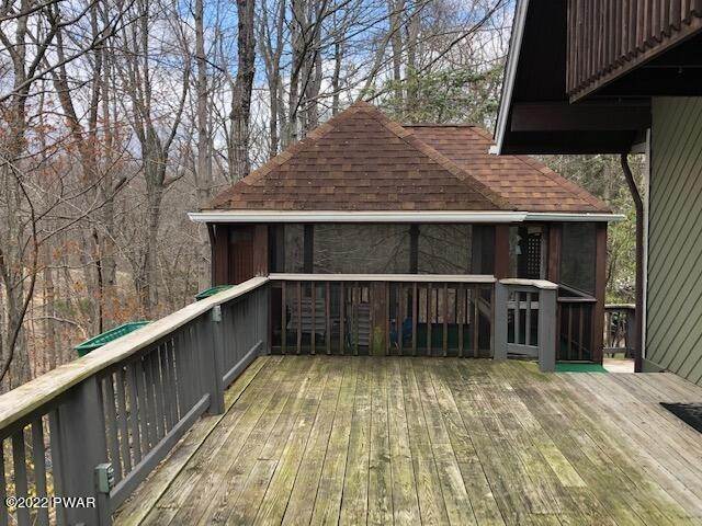 20. Single Family Homes for Sale at 152 Water Forest Dr Milford, Pennsylvania 18337 United States