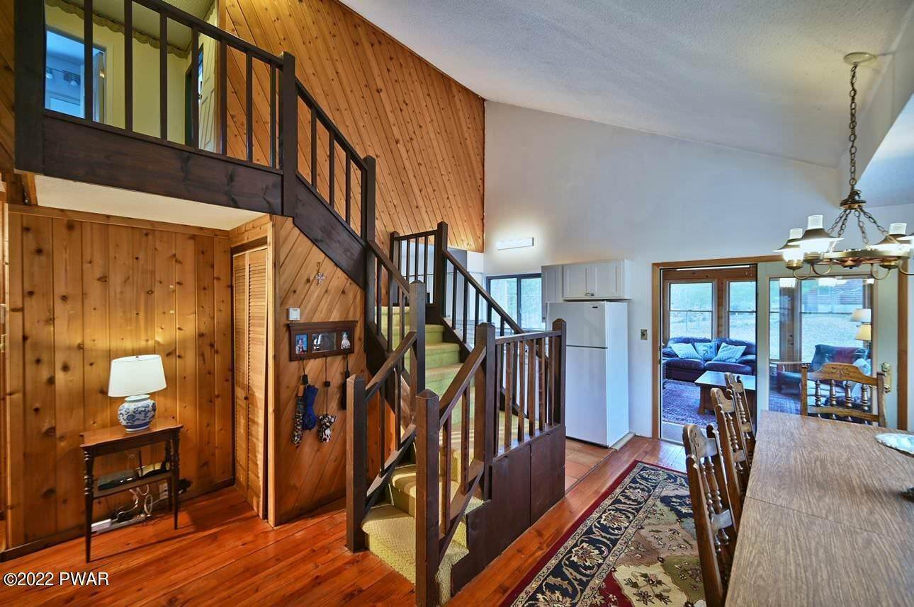 9. Single Family Homes for Sale at 250 Falling Waters Blvd Lackawaxen, Pennsylvania 18435 United States