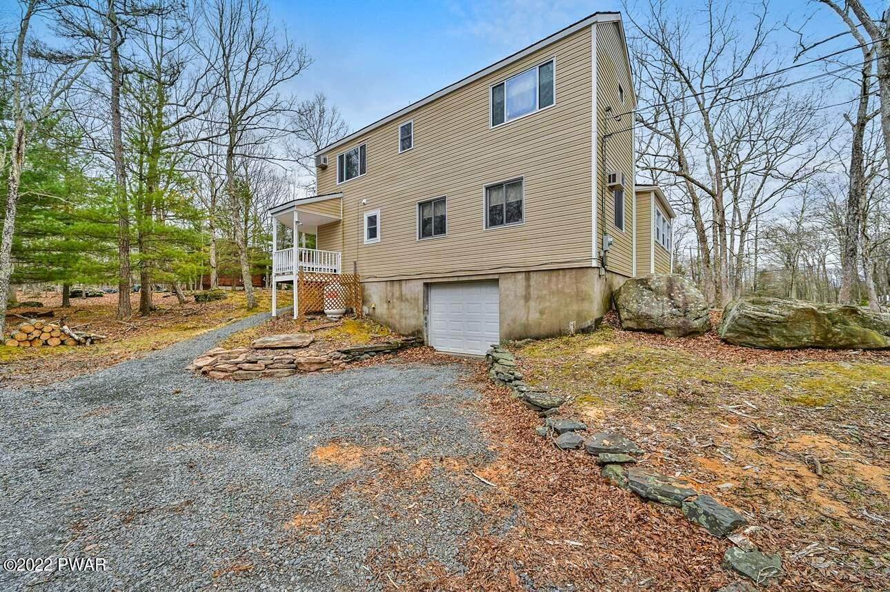 72. Single Family Homes for Sale at 250 Falling Waters Blvd Lackawaxen, Pennsylvania 18435 United States