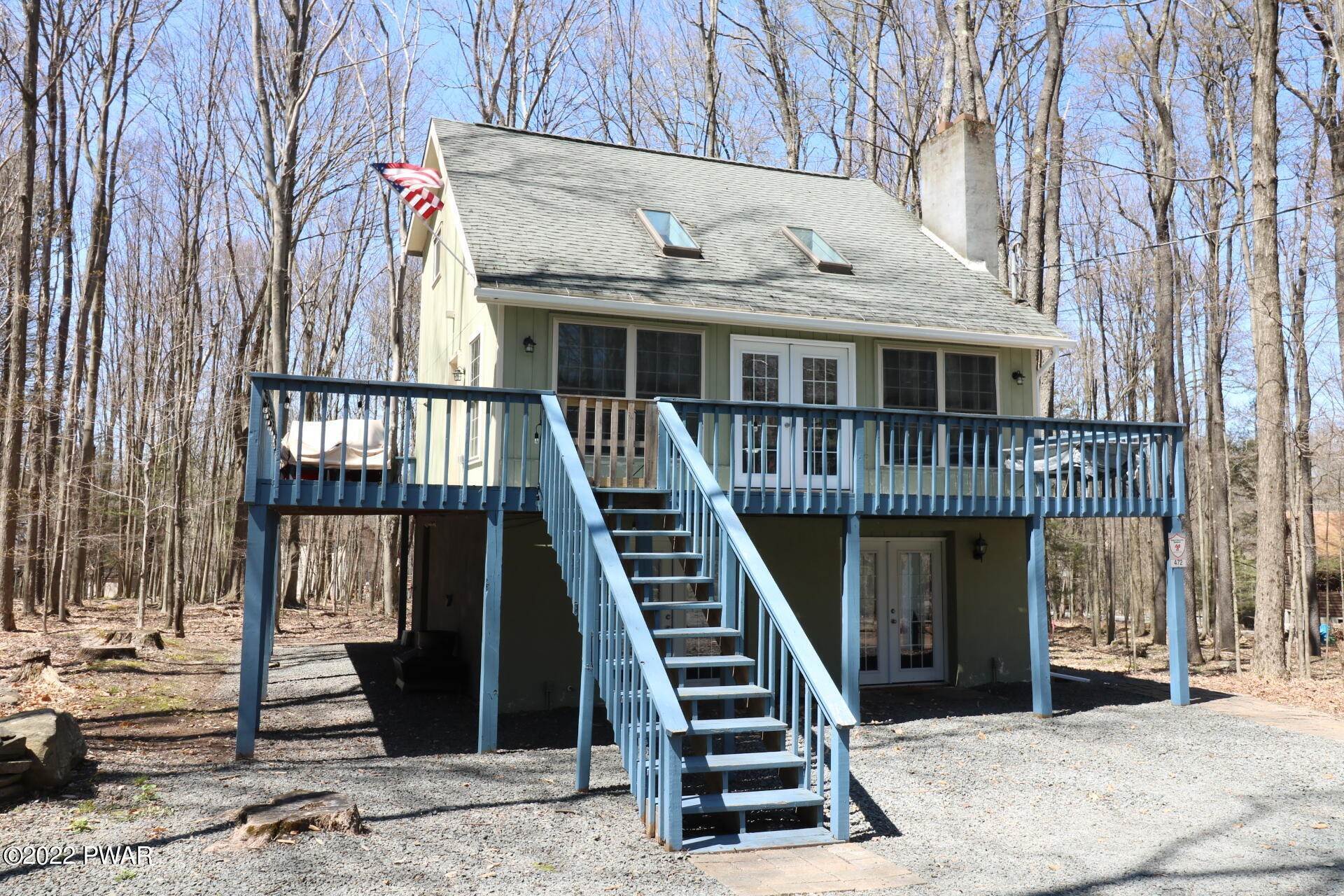Single Family Homes for Sale at 9 Oakwood Ct Lake Ariel, Pennsylvania 18436 United States