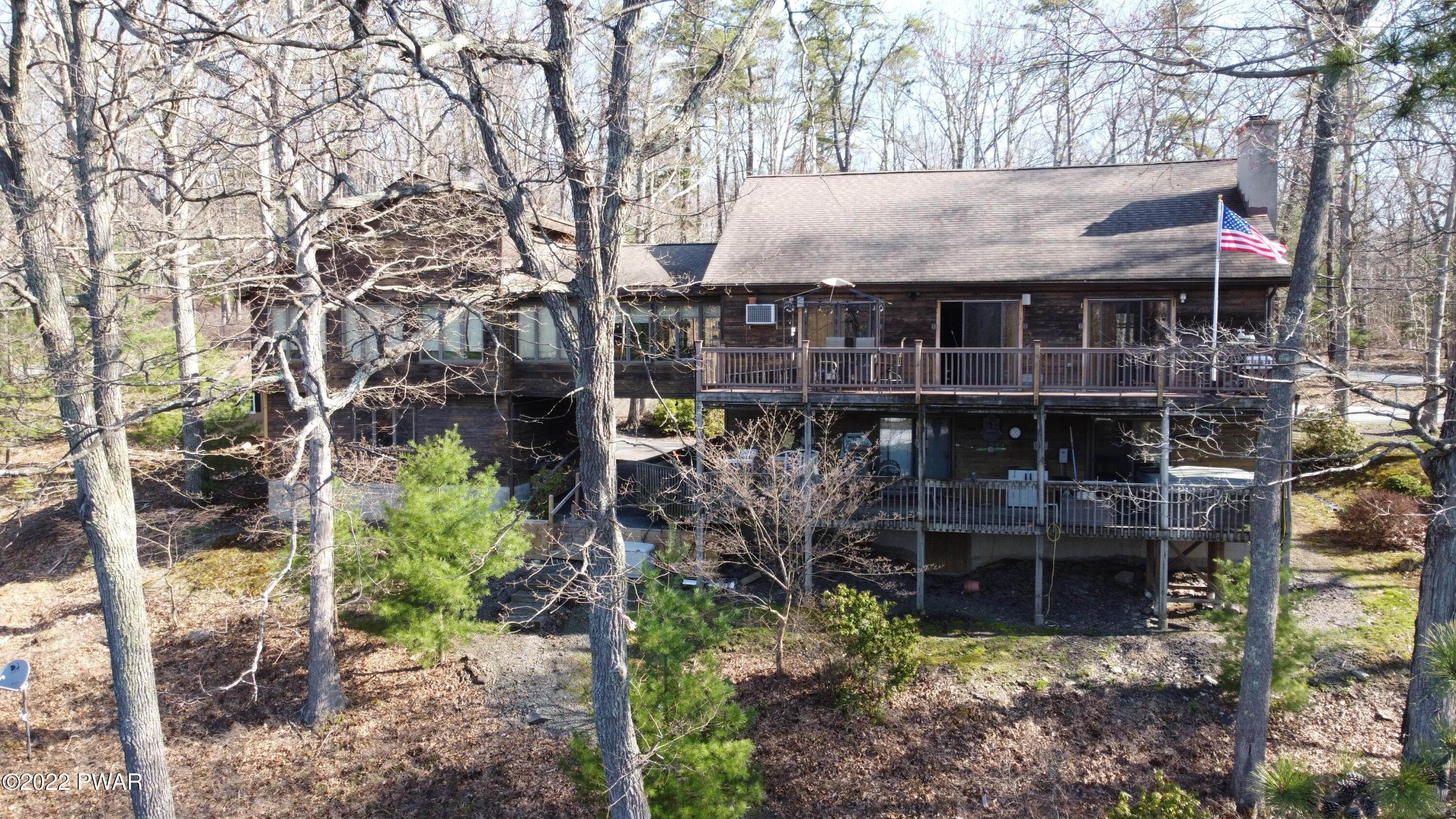 5. Single Family Homes for Sale at 458 Log Tavern Rd Milford, Pennsylvania 18337 United States