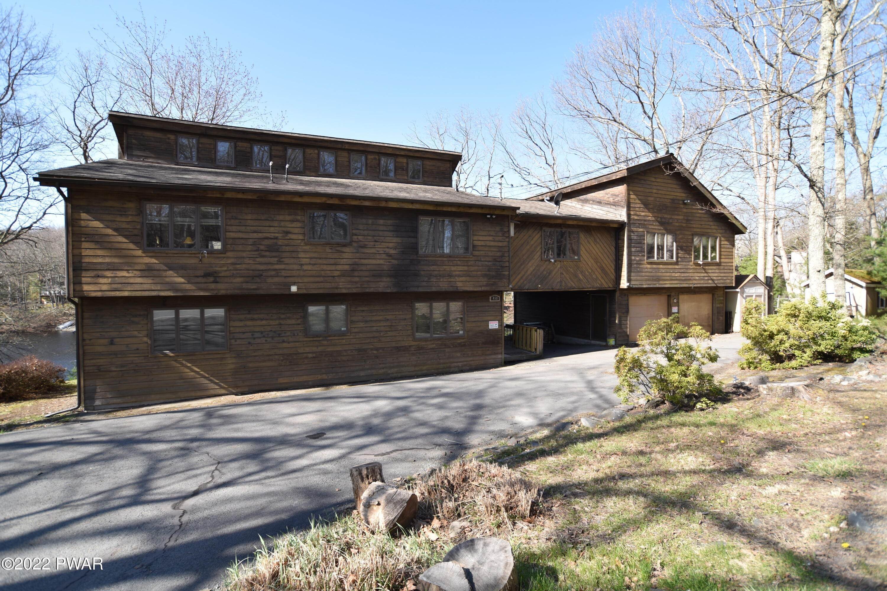 8. Single Family Homes for Sale at 458 Log Tavern Rd Milford, Pennsylvania 18337 United States