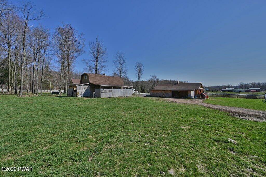 99. Single Family Homes for Sale at 1301 Howe Rd Madison Township, Pennsylvania 18444 United States