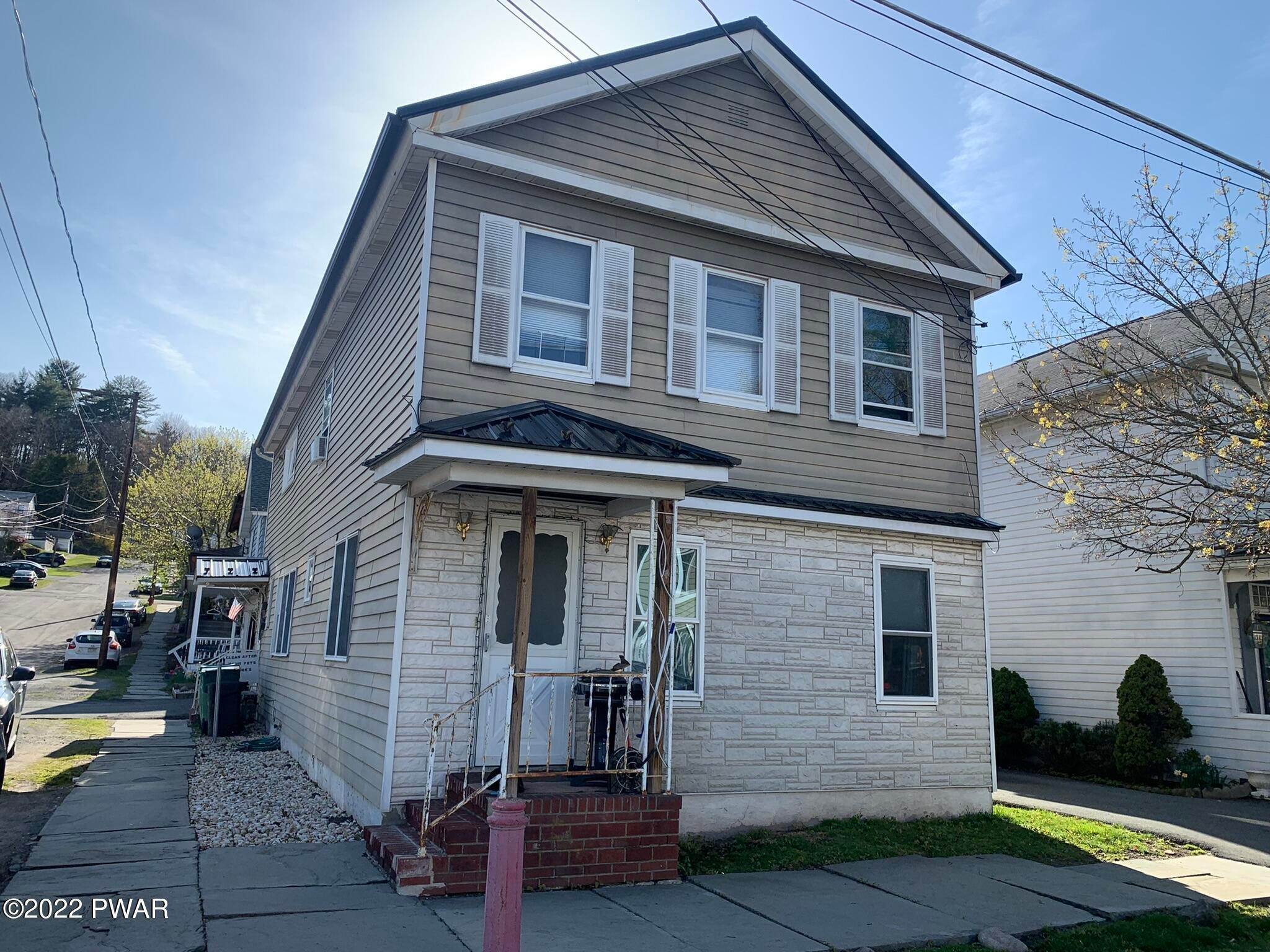 3. Multi-Family Homes for Sale at 215 Keystone St Hawley, Pennsylvania 18428 United States