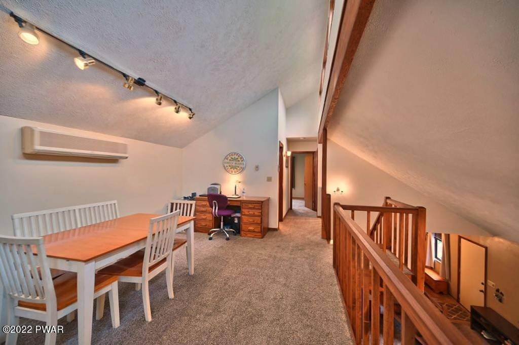 49. Single Family Homes for Sale at 108 Jefferson Dr Lords Valley, Pennsylvania 18428 United States