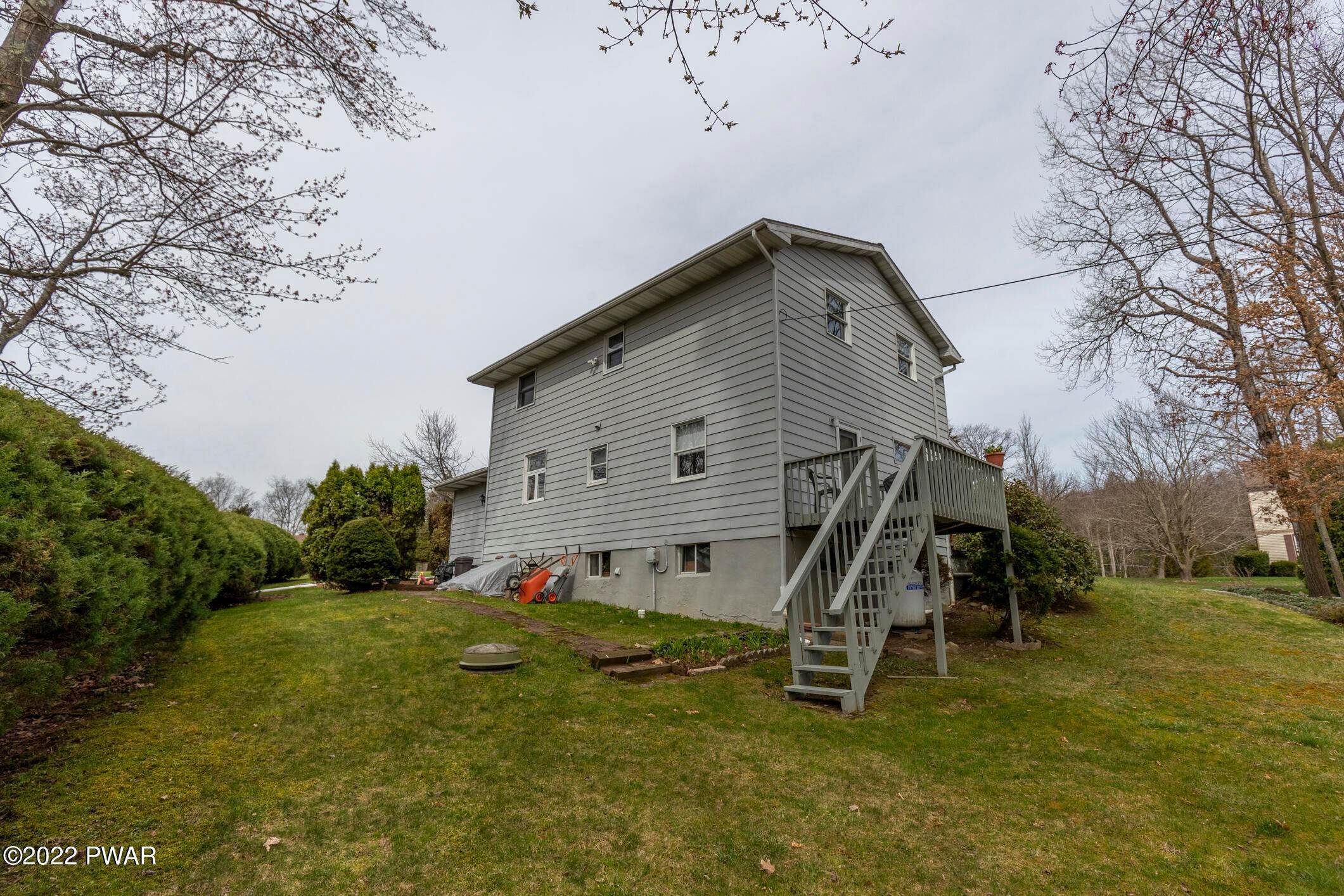 11. Single Family Homes for Sale at 50 Log Rd Jefferson Township, Pennsylvania 18436 United States