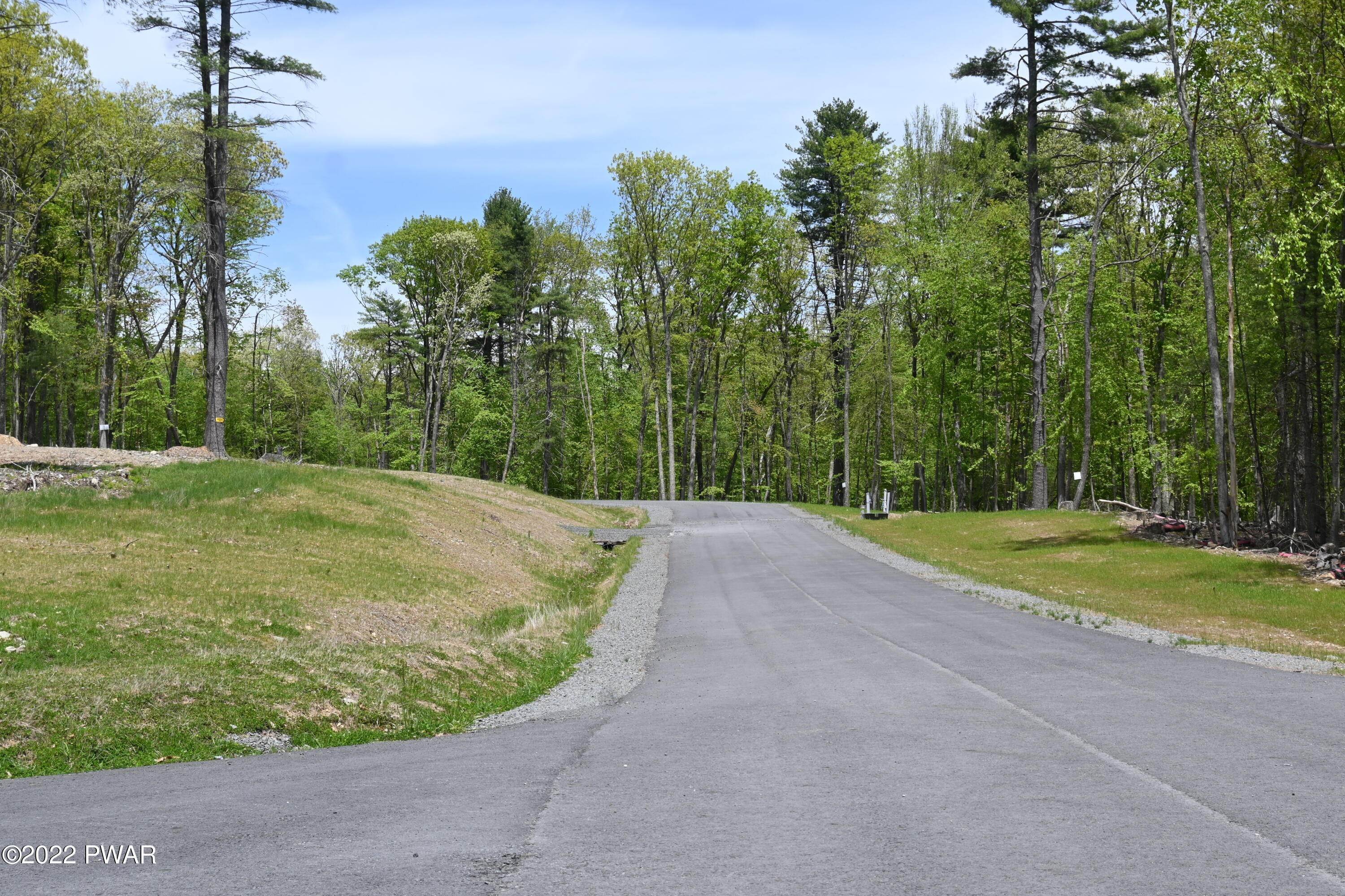 5. Land for Sale at Ridgecrest Ln Milford, Pennsylvania 18337 United States