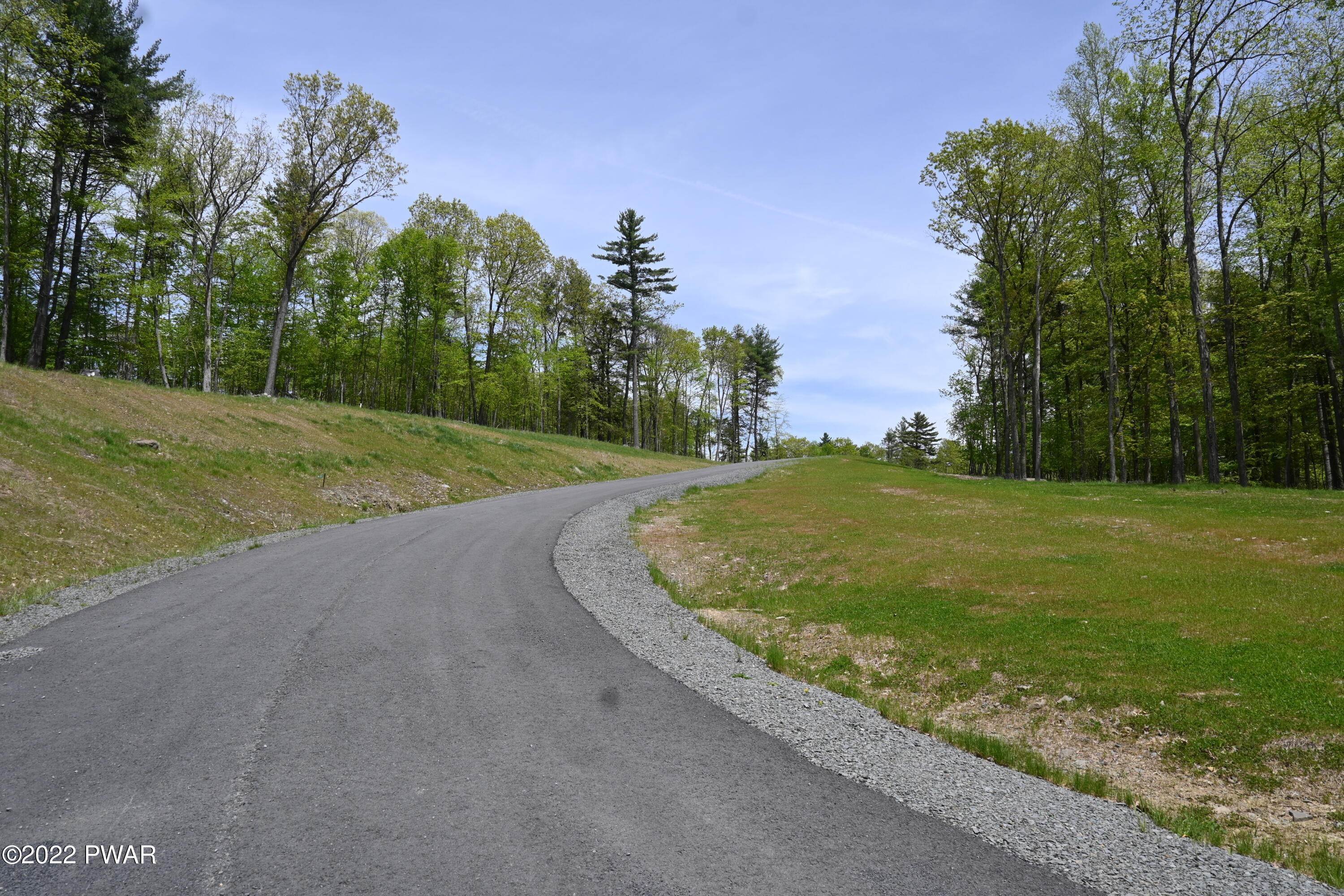 6. Land for Sale at Ridgecrest Ln Milford, Pennsylvania 18337 United States