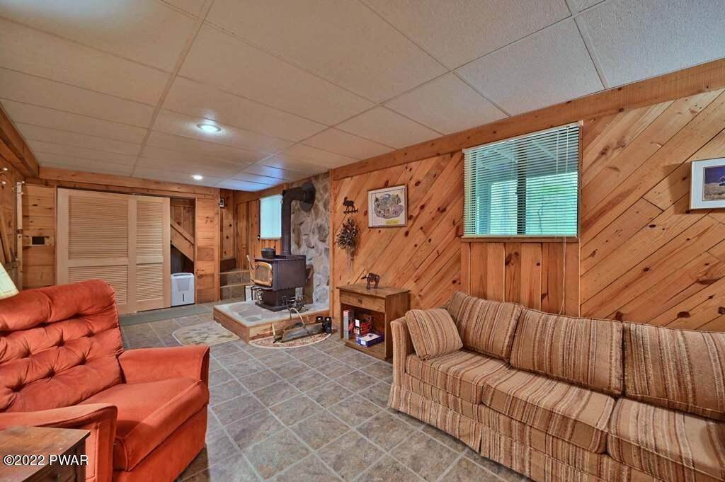 36. Single Family Homes for Sale at 117 Tanager Rd Lackawaxen, Pennsylvania 18435 United States