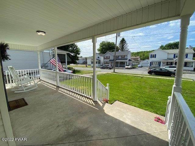 8. Single Family Homes for Sale at 135 Pine St Archbald, Pennsylvania 18403 United States