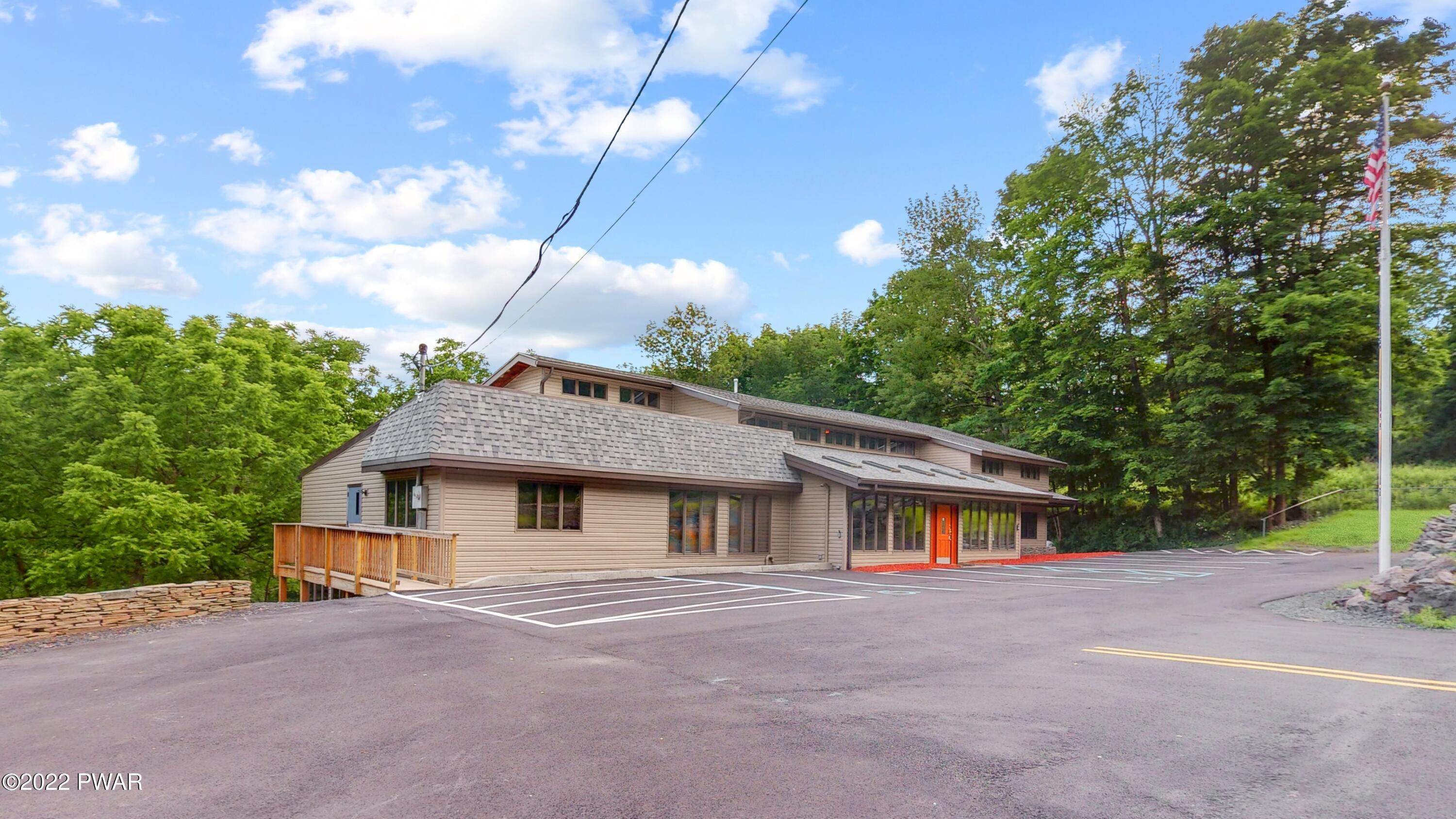 2. Commercial for Sale at 220 Silver Lake Rd Dingmans Ferry, Pennsylvania 18328 United States