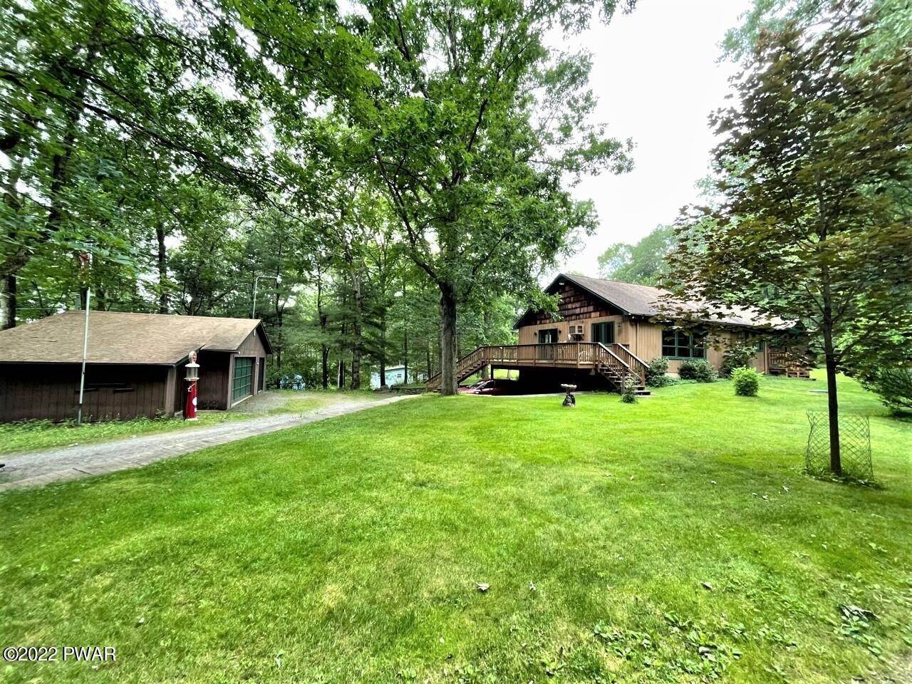 Property for Sale at 17 Center Rd Hawley, Pennsylvania 18428 United States