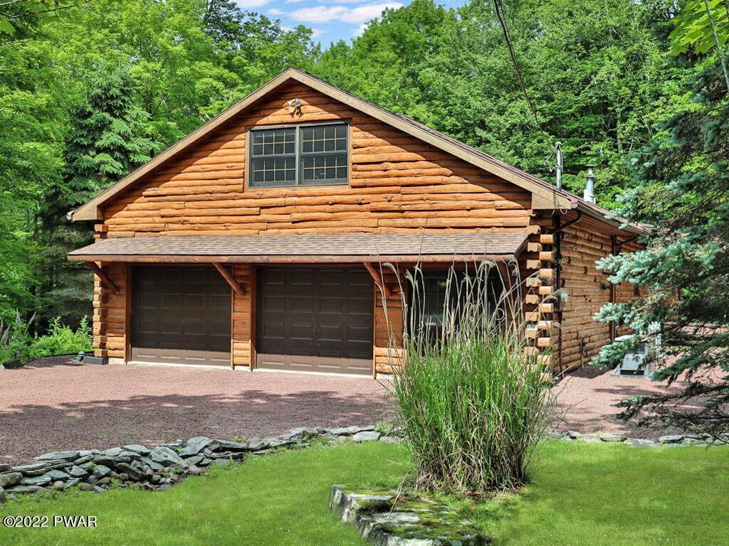 22. Single Family Homes for Sale at 19 Polaris Way Lake Ariel, Pennsylvania 18436 United States