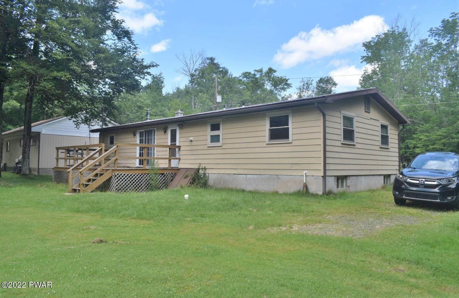 Single Family Homes for Sale at 71 Honey Bear Rd Lake Ariel, Pennsylvania 18436 United States
