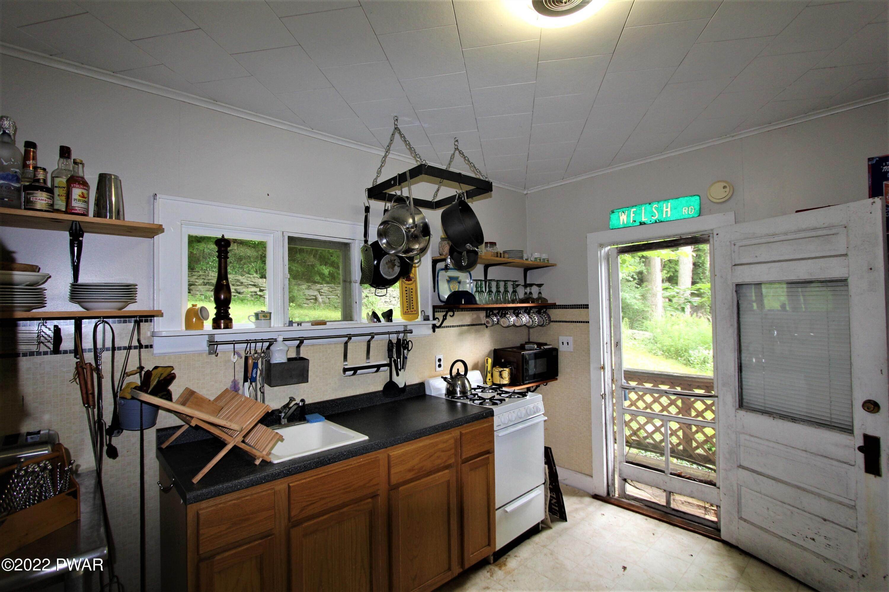 20. Single Family Homes for Sale at 147 Rosebank Rd Lake Ariel, Pennsylvania 18436 United States