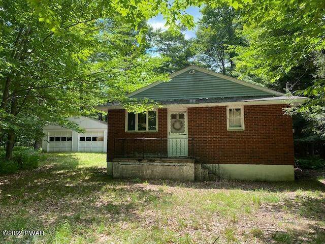 Single Family Homes for Sale at 1203 Pocono Dr Gouldsboro, Pennsylvania 18424 United States