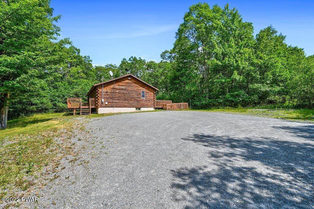 39. Single Family Homes for Sale at 109 Bloss Rd Canadensis, Pennsylvania 18325 United States