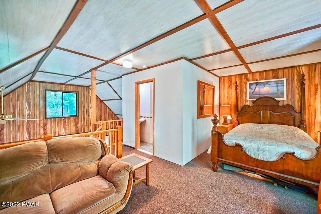 17. Single Family Homes for Sale at 1009 Sunrise Ct Lake Ariel, Pennsylvania 18436 United States