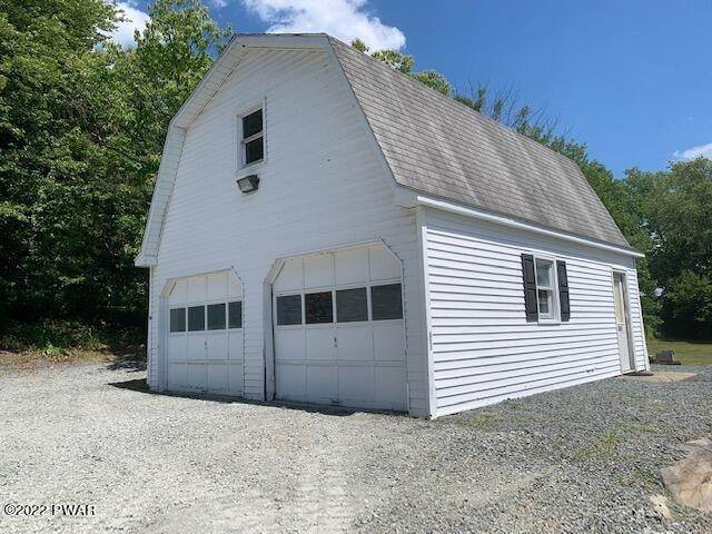 32. Single Family Homes for Sale at 576 Rt 6 Milford, Pennsylvania 18337 United States