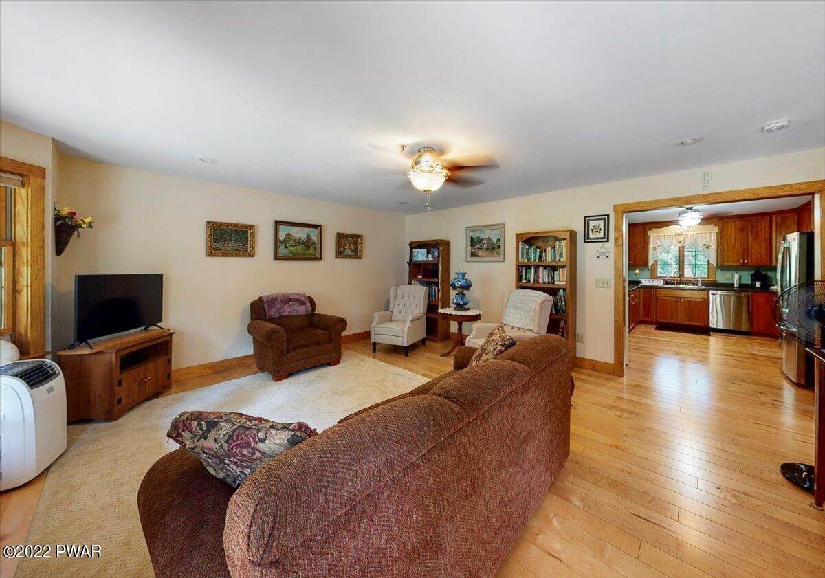 12. Single Family Homes for Sale at 193 Lordville Rd Equinunk, Pennsylvania 18417 United States