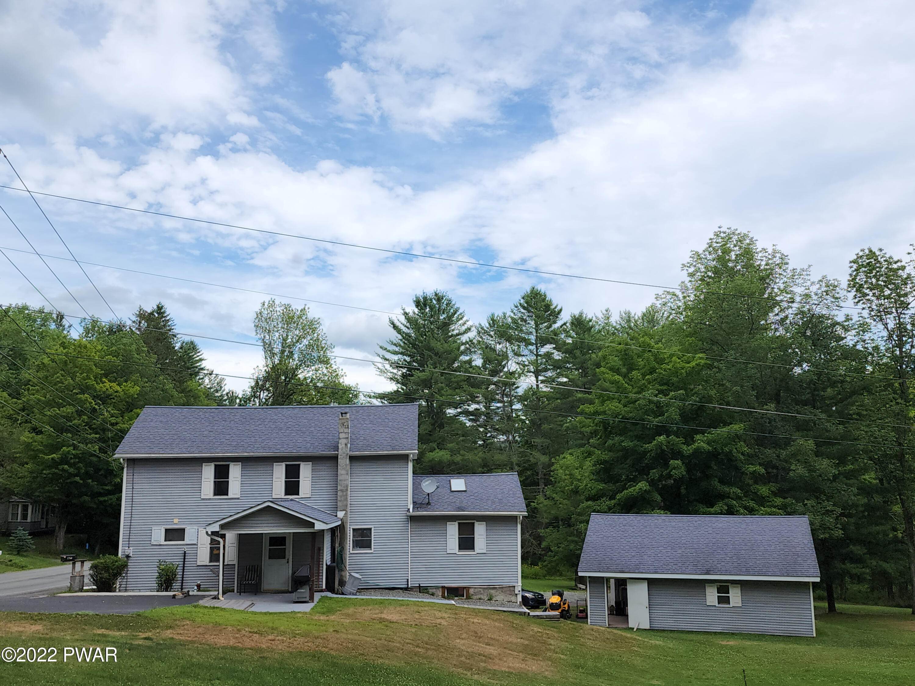 25. Single Family Homes for Sale at 1748 Cochecton Tpke Damascus, Pennsylvania 18415 United States
